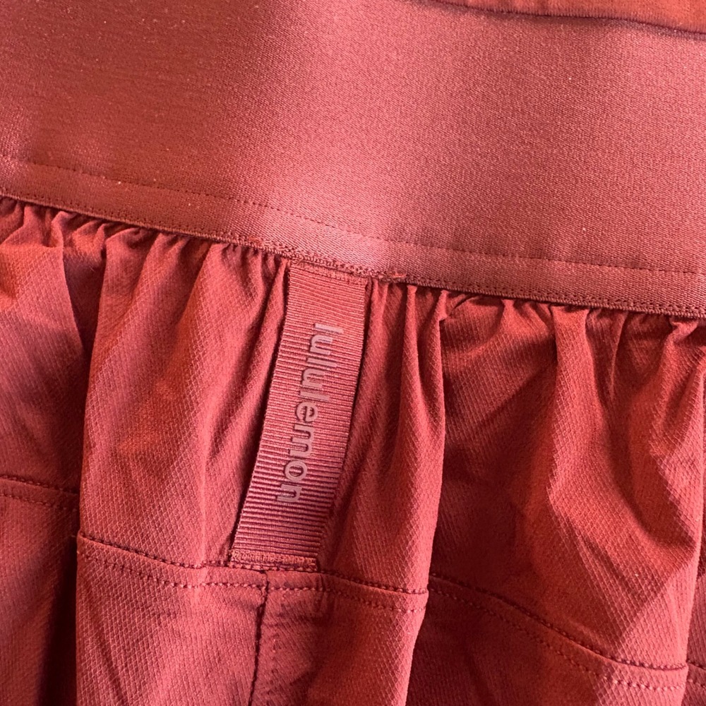 Lululemon License to Train SHR Lined Short 3.5 Cacao Red Brown LW7DTLS Size L - Picture 7 of 8
